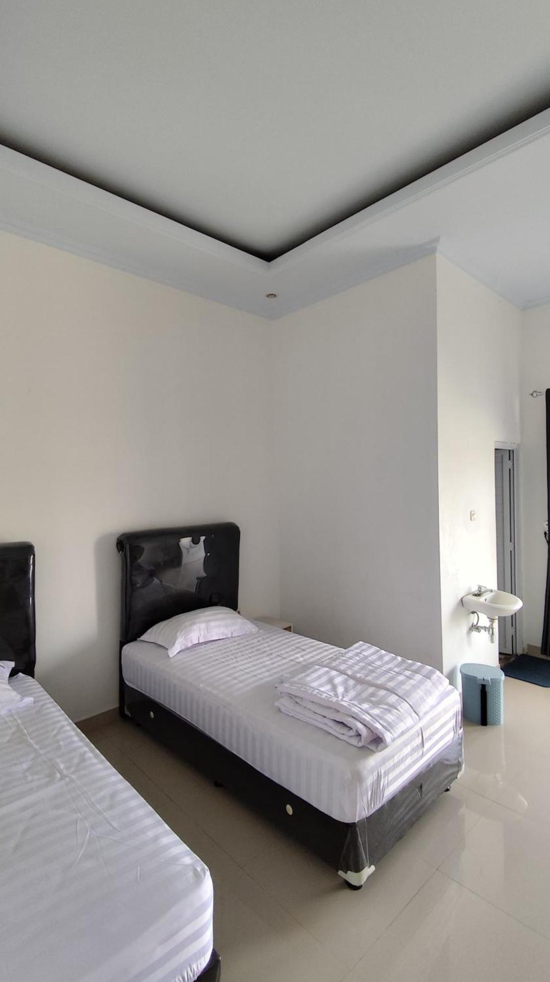 Backyard Guest House Banjar  Εξωτερικό φωτογραφία