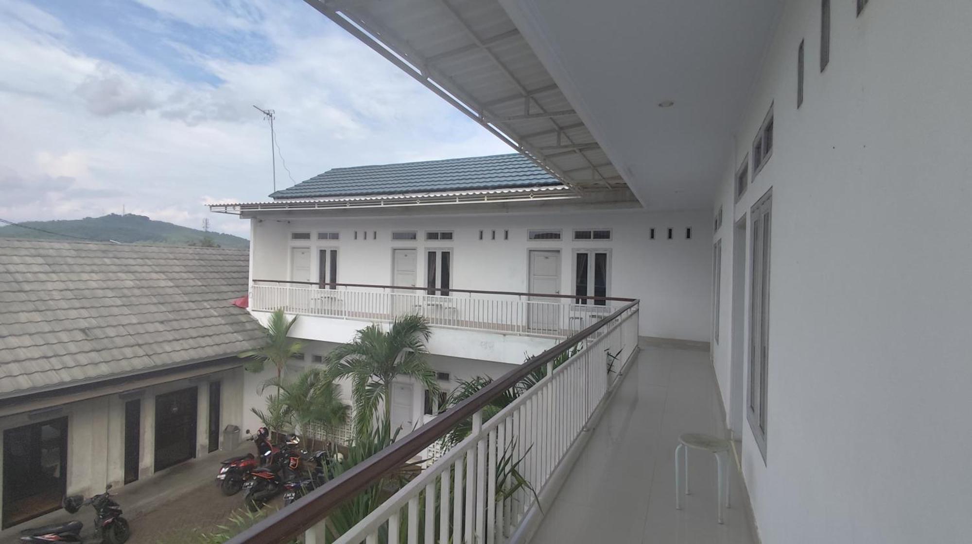 Backyard Guest House Banjar  Εξωτερικό φωτογραφία