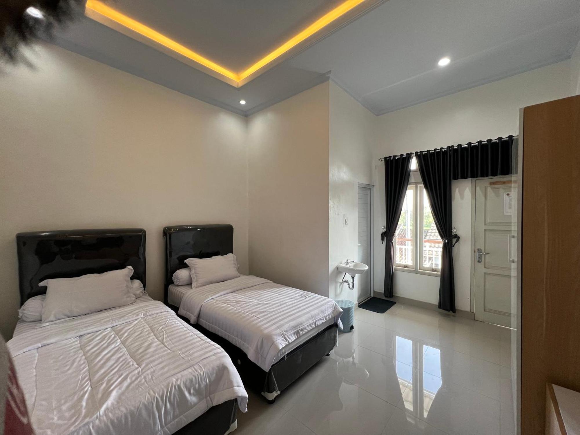 Backyard Guest House Banjar  Εξωτερικό φωτογραφία
